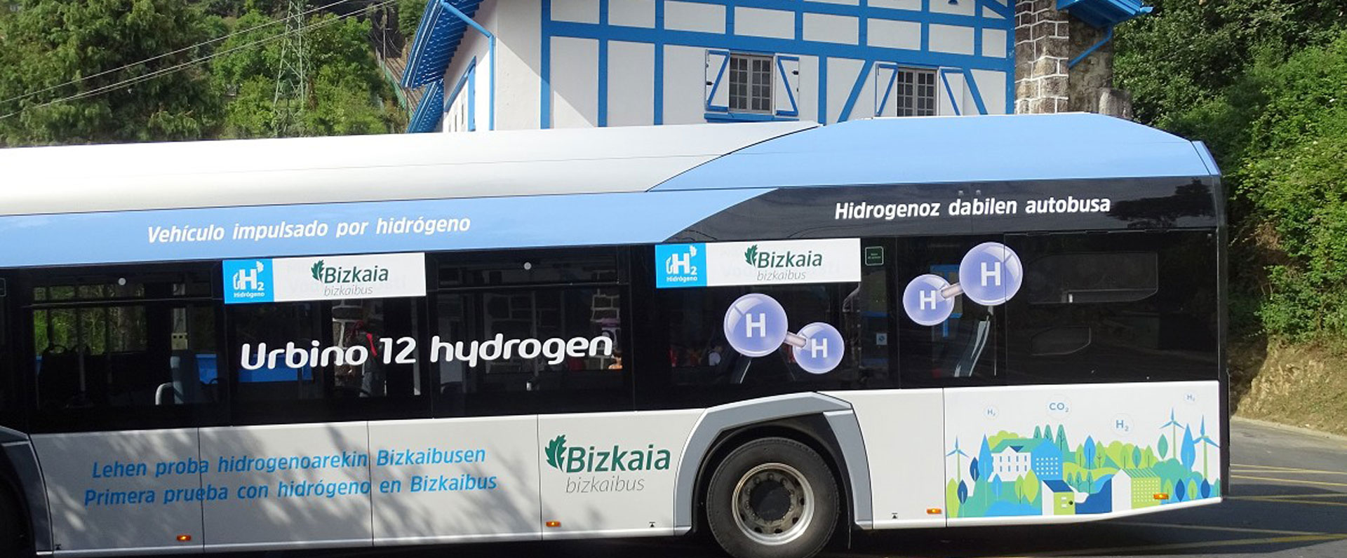 Bizkaibus zirkulazio- eta erregai-probak egiten ari da hidrogenoz propultsatutako autobus batekin